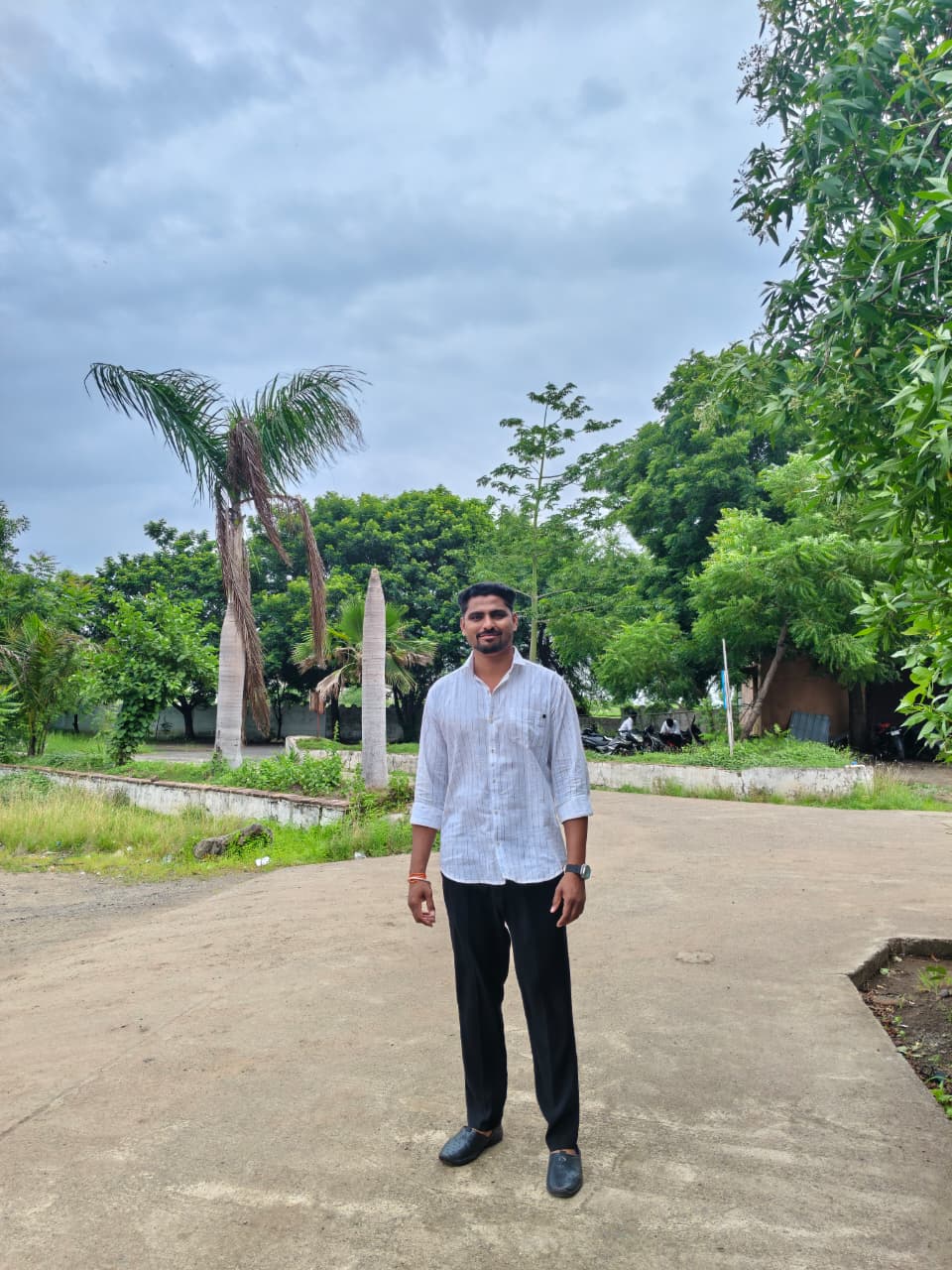 Mr. Subhash Suresh Chunarkar